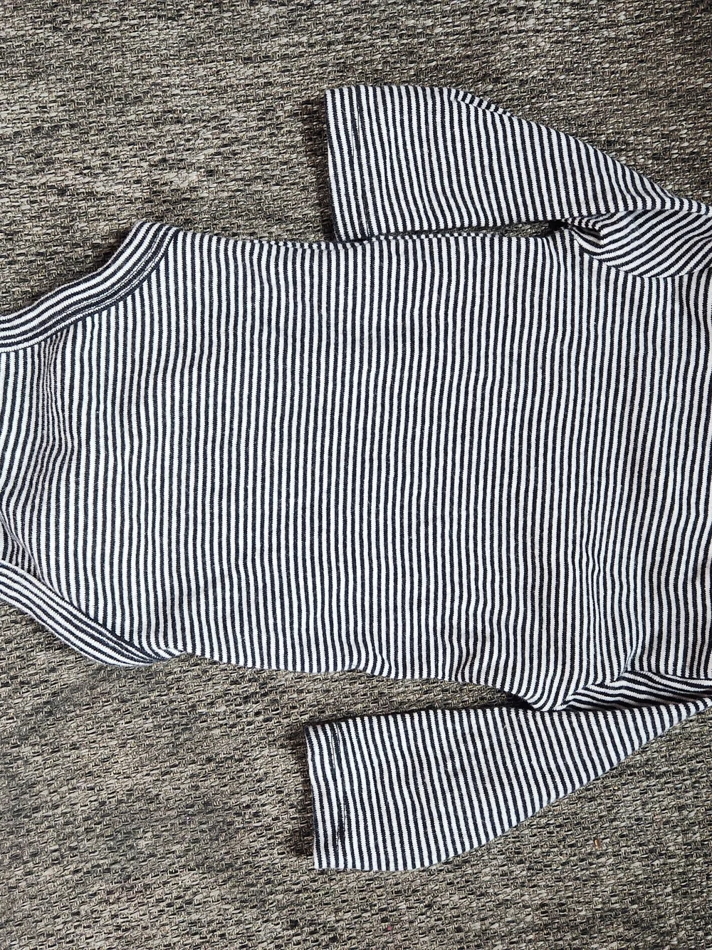 Set of 2 Baby One-Piece Bodysuits in Black And White